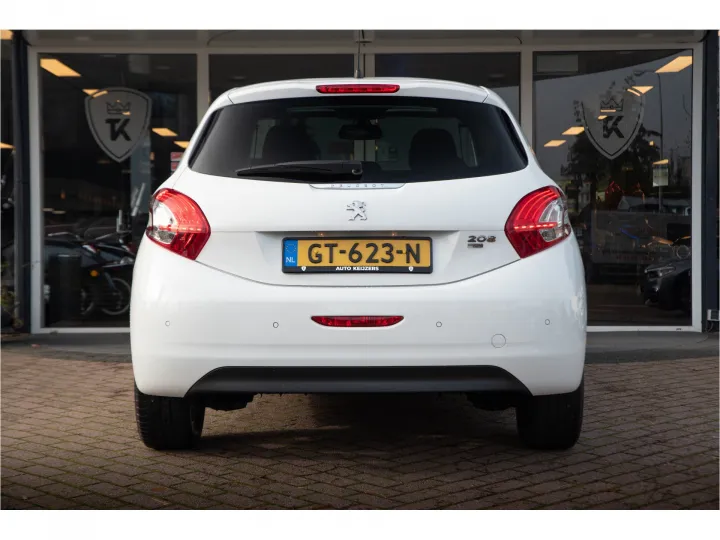 Peugeot 208 1.6 E-HDI ALLURE  Image 5