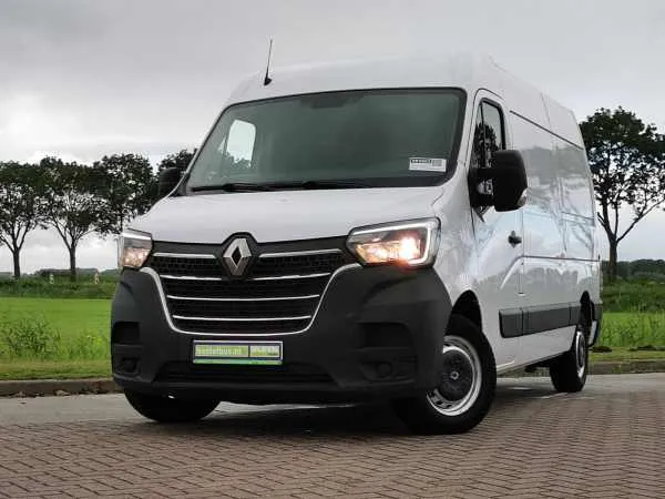 Renault Master 2.3 CDTI Image 1